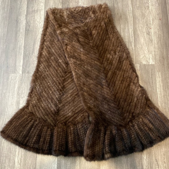 Kelli Kouri Mink Wrap - Picture 3 of 4